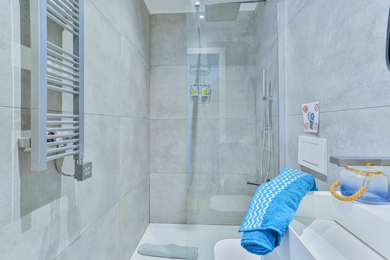Ferienwohnung Maison Bianchi - Civette Garibaldi Nizza Exterior foto